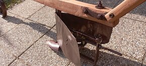 Starý drevený pluh - 4