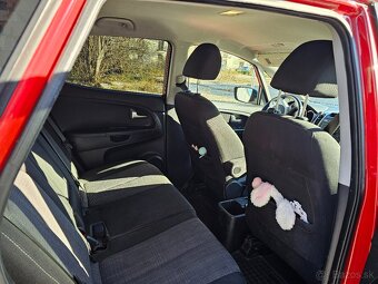 Kia Venga 1.4 66 kw - 4