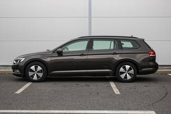 VW Passat Variant 2.0 TDI 110kW DSG Pôvodný lak - 4