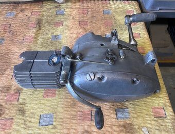 jawa pionier ,robot,predam motor - 4