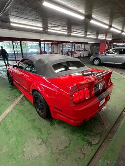 Prodám Ford Mustang 4.0 V6 cabriolet - 4
