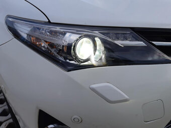 Toyota Auris 1,8 HYBRID - 4