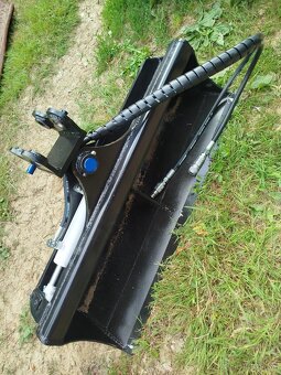 Hydraulická svahova lyžica - 4