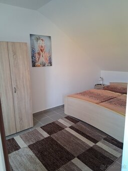 Prenájmem kompletne zariadený 2- izbový apartmán v Košiciach - 4
