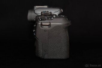 Canon EOS R10 - 4
