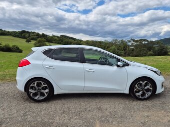 KIA Cee’d Hatchback 1.6 diesel, 100kw Manuál - 4