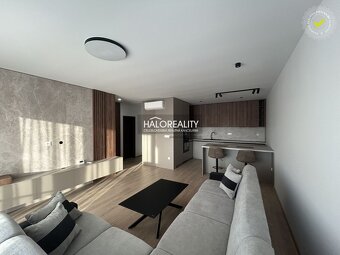 HALO reality - Prenájom, dvojizbový byt Prievidza, Centrum - - 4