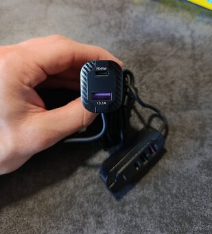 Nabíjačka do auta - 4