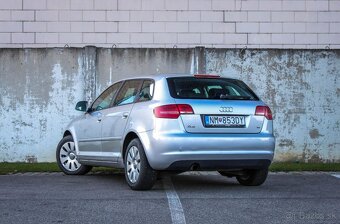 Audi A3 Sportback 1.6 Ambition - 4