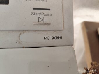 Predám minimálne používanú pračku Electrolux zvrchu - 4