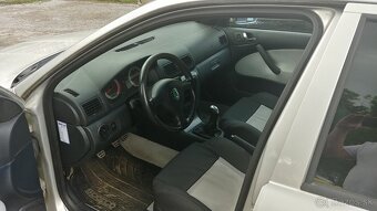 Octavia 1.8t RS - 4