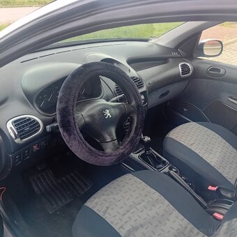 Peugeot 206 1.4 benzín - 4