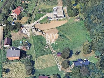 Na predaj stavebný pozemok s projektom 2500 m2, ul. Broskyň - 4
