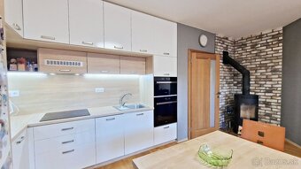 PREDAJ: 3 IZBOVÝ BYT 75 M2, LODŽIA, GARÁŽ, VYSOKÉ TATRY - 4