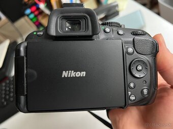 Nikon D5200 + Nikon AF-S DX Nikkor 18-105mm f/3,5-5,6G ED VR - 4
