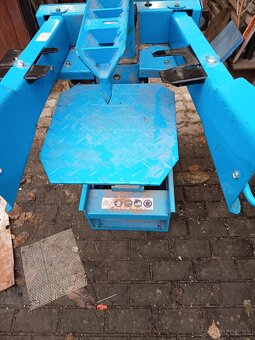 Hydraulická štiepačka - 4