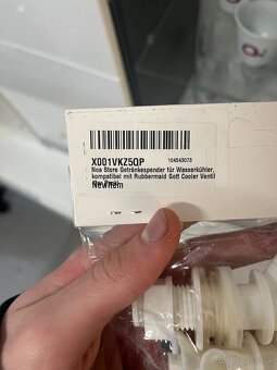 Kohútiky pre dávkovač vody alebo nápojový zásobník. - 4