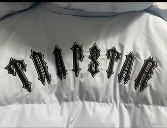 1:1 Trapstar zimná bunda - 4