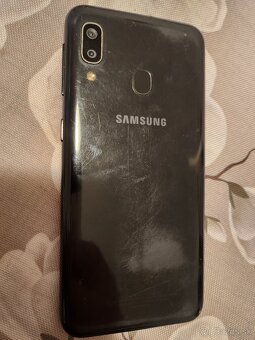 Samsung A20e - 4