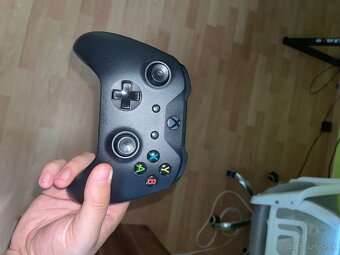 Xbox One - 4