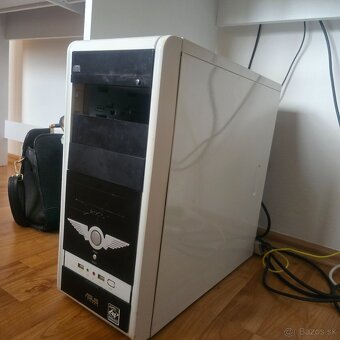 Predam Starsi pc+monitor - 4