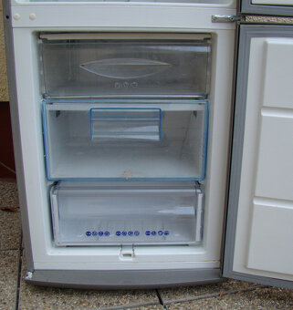 Kombinovaná chladnička AEG SANTO A++nerez - 4