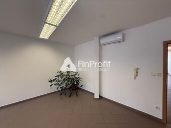 Na prenájom novozrekunštruovaná klimatizovaná kancelária v c - 4