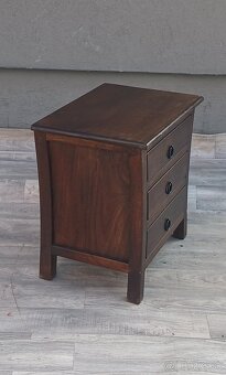 Stolík nočný v koloniálnom štýle. - 4