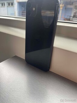 iPhone 11 - 4