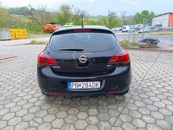 Opel Astra J 1,7CDTi - 4