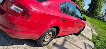 Škoda OctaviaIII 1.6 TDI Active Hatchback - 4