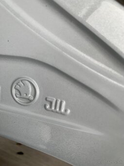 R17 ORIG. ZIMNÍ KOLA 5X112 OCTAVIA IV 205/55/17 - 4