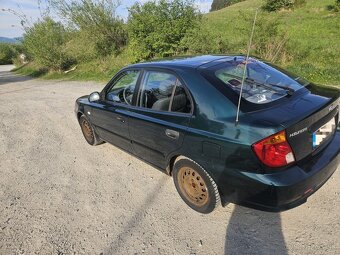 Predám Hyundai Accent 1.3 benzín - 4