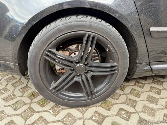 Audi A8 D3 - 4