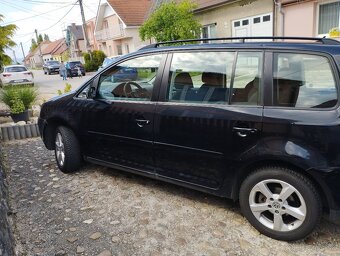 Volkswagen Touran - 4
