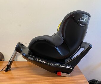 Rotačná autosedačka BRITAX RÖMER Dualfix M i-size - 4