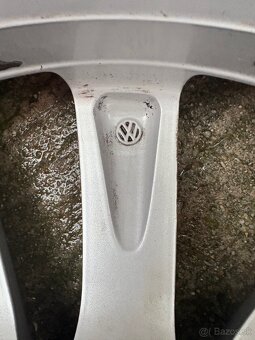 VW 235/45 R17 - 4