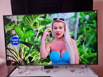 Predám Smart LED TV Samsung UE55NU7093U 4K UHD s Wi-Fi - 4