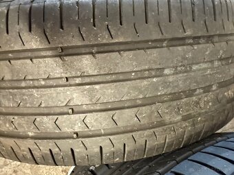 Na. Predaj pneu 215/55 R17 DOT4619 Continental - 4