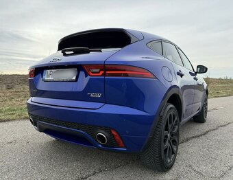 Jaguar E-Pace P250 AWD RDYNAMIC
- 4