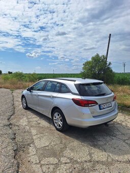 Opel Astra - 4