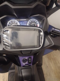 Honda Forza 350 - 4