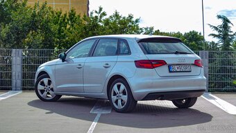 Audi A3 Sportback 1.6 TDI 105k DPF Style Ambition S tronic - 4