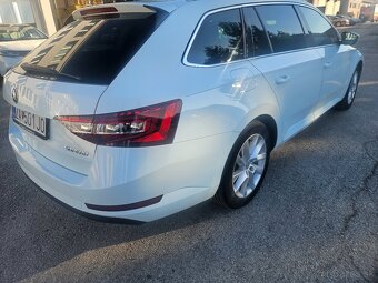 Škoda Superb - 4