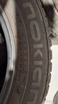 Zimne 185/60r15 Nokian WR d3 - 4