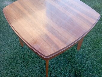 Konferenčný stolík - 4