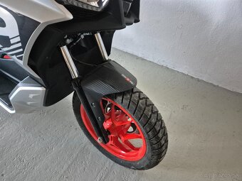 APRILIA SR125GT - 4
