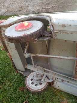 šlapacie autičko moskvič - 4