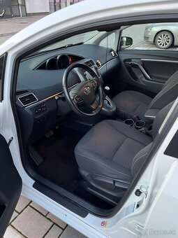 Toyota VERSO 1.8 benzin - 4