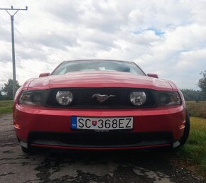 Ford Mustang 5.0 GT - 4